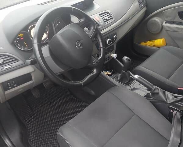 Черный Рено Меган, объемом двигателя 1.46 л и пробегом 257 тыс. км за 5800 $, фото 5 на Automoto.ua