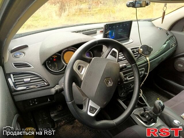 Черный Рено Меган, объемом двигателя 1.5 л и пробегом 256 тыс. км за 7530 $, фото 3 на Automoto.ua