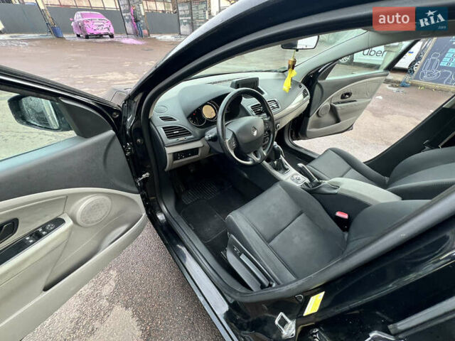 Чорний Рено Меган, об'ємом двигуна 1.6 л та пробігом 219 тис. км за 6800 $, фото 7 на Automoto.ua