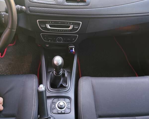 Чорний Рено Меган, об'ємом двигуна 1.9 л та пробігом 285 тис. км за 7600 $, фото 9 на Automoto.ua