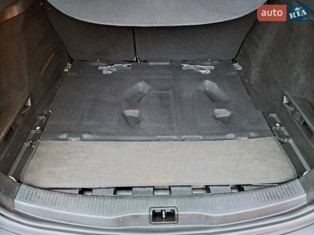 Черный Рено Меган, объемом двигателя 1.46 л и пробегом 249 тыс. км за 7650 $, фото 134 на Automoto.ua