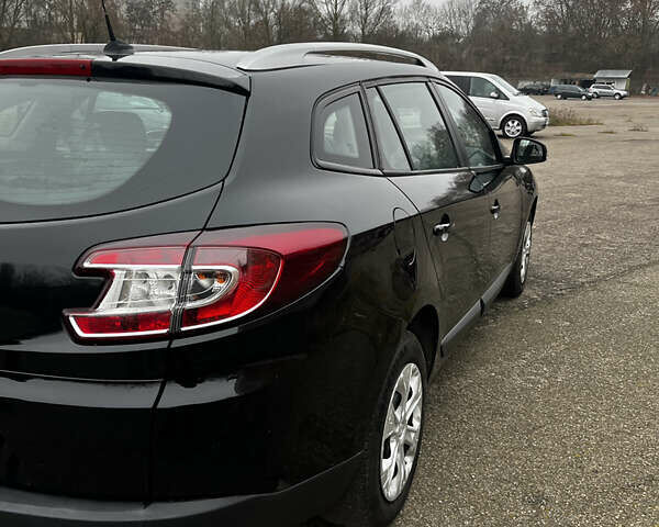 Черный Рено Меган, объемом двигателя 1.6 л и пробегом 219 тыс. км за 7450 $, фото 14 на Automoto.ua