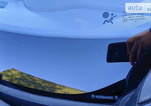Черный Рено Меган, объемом двигателя 1.6 л и пробегом 183 тыс. км за 8499 $, фото 59 на Automoto.ua
