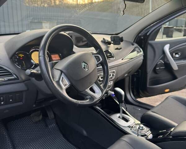 Черный Рено Меган, объемом двигателя 1.46 л и пробегом 360 тыс. км за 6500 $, фото 6 на Automoto.ua