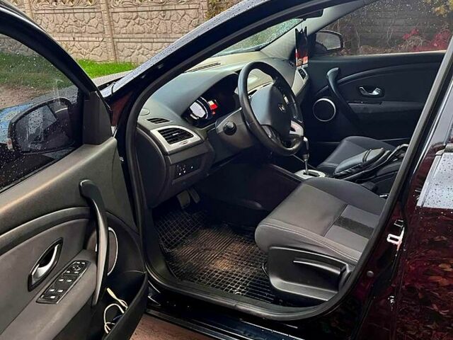 Чорний Рено Меган, об'ємом двигуна 1.5 л та пробігом 260 тис. км за 7500 $, фото 8 на Automoto.ua