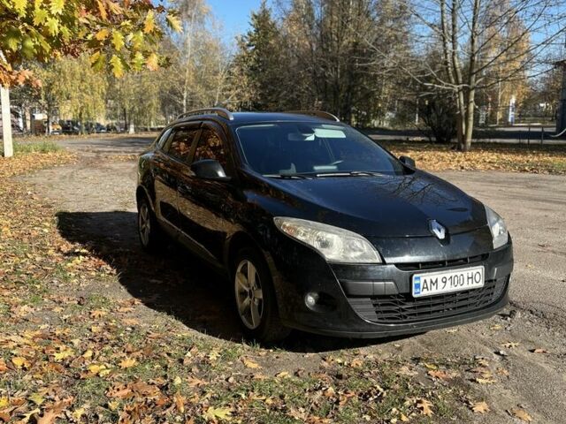 Рено Меган 2011 у Бердичеве на Automoto.ua Чорний Рено Меган, об'ємом двигуна 1.5 л та пробігом 315 тис. км за 6350 $, фото 1 на Automoto.ua