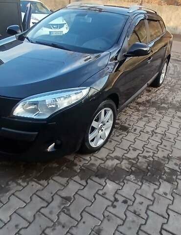 Черный Рено Меган, объемом двигателя 1.5 л и пробегом 202 тыс. км за 7700 $, фото 2 на Automoto.ua