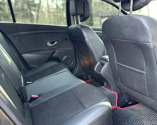 Чорний Рено Меган, об'ємом двигуна 1.5 л та пробігом 249 тис. км за 7700 $, фото 9 на Automoto.ua