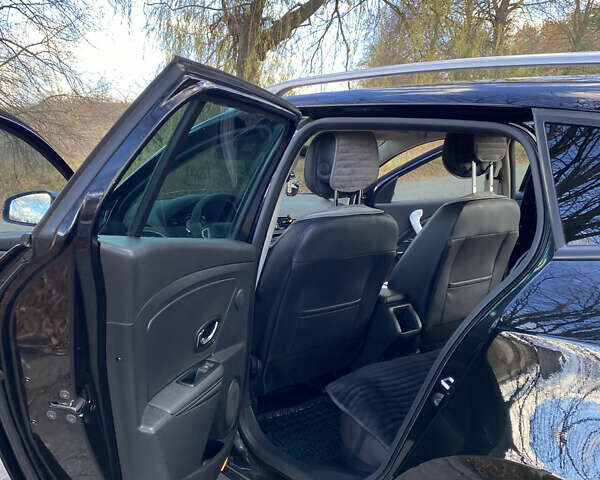 Чорний Рено Меган, об'ємом двигуна 1.46 л та пробігом 266 тис. км за 8200 $, фото 54 на Automoto.ua