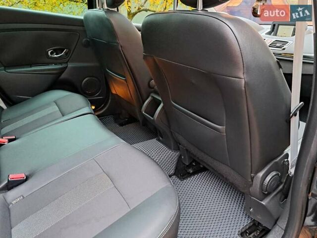 Черный Рено Меган, объемом двигателя 1.46 л и пробегом 249 тыс. км за 7650 $, фото 144 на Automoto.ua