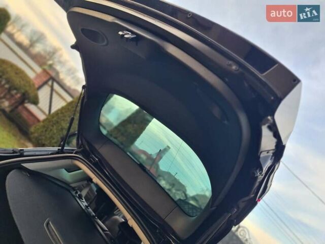 Черный Рено Меган, объемом двигателя 1.46 л и пробегом 236 тыс. км за 7800 $, фото 99 на Automoto.ua