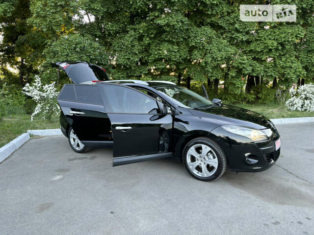 Черный Рено Меган, объемом двигателя 1.5 л и пробегом 230 тыс. км за 9000 $, фото 46 на Automoto.ua
