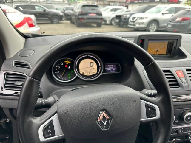 Черный Рено Меган, объемом двигателя 1.5 л и пробегом 213 тыс. км за 9200 $, фото 6 на Automoto.ua