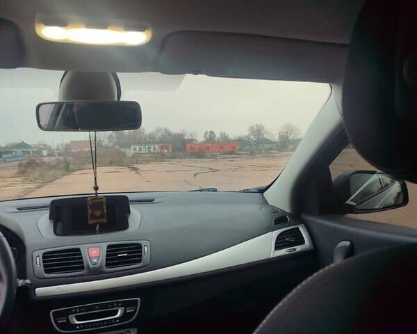 Черный Рено Меган, объемом двигателя 1.46 л и пробегом 267 тыс. км за 7200 $, фото 16 на Automoto.ua