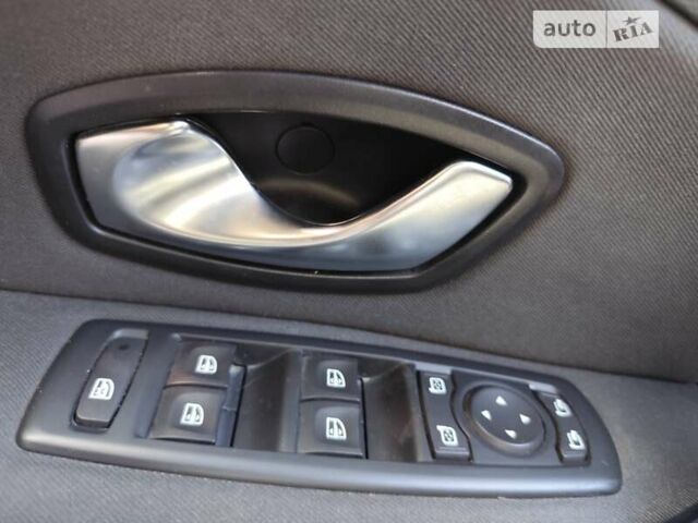 Чорний Рено Меган, об'ємом двигуна 1.9 л та пробігом 285 тис. км за 7600 $, фото 10 на Automoto.ua