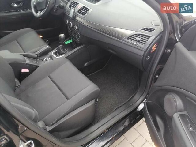 Чорний Рено Меган, об'ємом двигуна 1.6 л та пробігом 218 тис. км за 6950 $, фото 13 на Automoto.ua