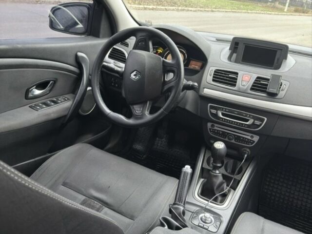 Чорний Рено Меган, об'ємом двигуна 1.5 л та пробігом 320 тис. км за 7500 $, фото 7 на Automoto.ua