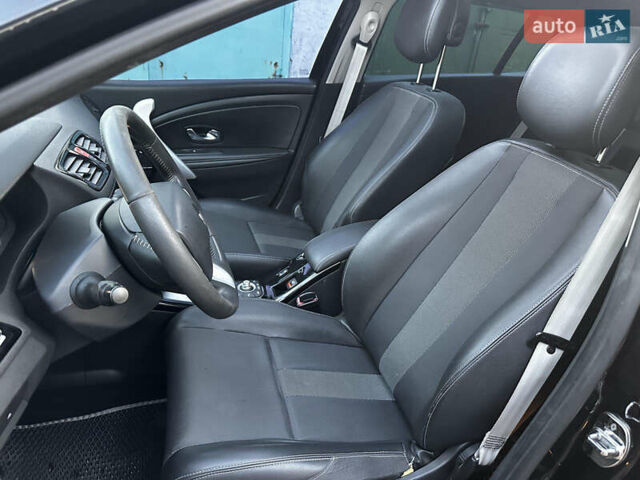 Черный Рено Меган, объемом двигателя 1.46 л и пробегом 232 тыс. км за 7700 $, фото 11 на Automoto.ua