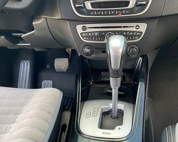 Чорний Рено Меган, об'ємом двигуна 1.46 л та пробігом 266 тис. км за 8200 $, фото 45 на Automoto.ua