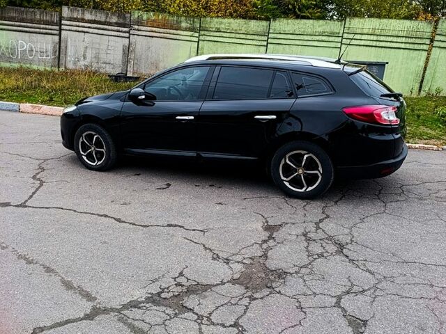 Черный Рено Меган, объемом двигателя 1.5 л и пробегом 260 тыс. км за 7500 $, фото 1 на Automoto.ua