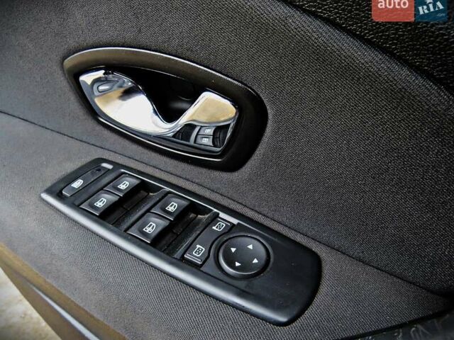 Чорний Рено Меган, об'ємом двигуна 1.46 л та пробігом 182 тис. км за 7300 $, фото 7 на Automoto.ua