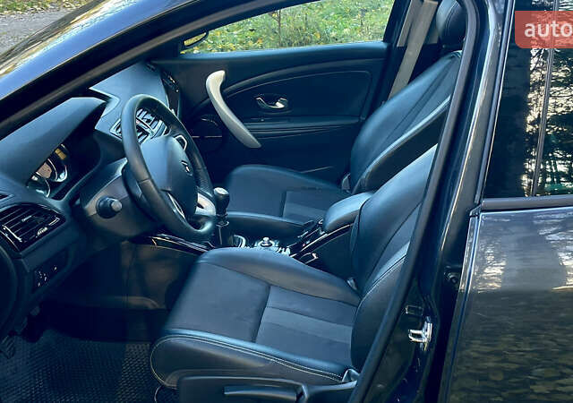Рено Меган 2011 в Житомире на Automoto.ua Черный Рено Меган, объемом двигателя 1.46 л и пробегом 256 тыс. км за 7300 $, фото 23 на Automoto.ua