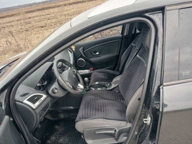 Чорний Рено Меган, об'ємом двигуна 1.5 л та пробігом 270 тис. км за 5500 $, фото 7 на Automoto.ua