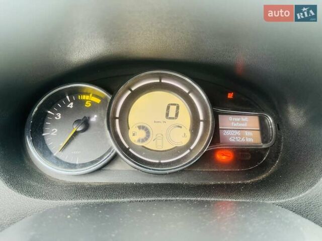 Черный Рено Меган, объемом двигателя 1.46 л и пробегом 260 тыс. км за 3800 $, фото 11 на Automoto.ua