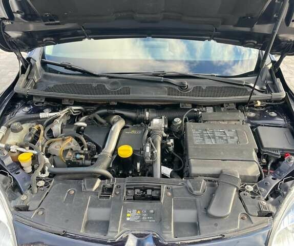 Черный Рено Меган, объемом двигателя 1.5 л и пробегом 251 тыс. км за 6500 $, фото 12 на Automoto.ua