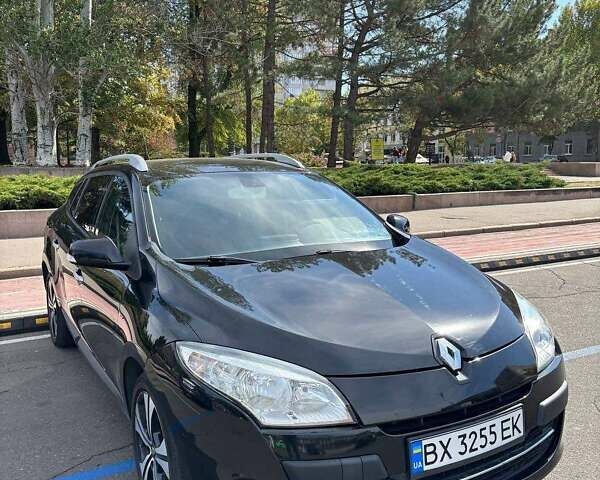 Черный Рено Меган, объемом двигателя 1.5 л и пробегом 241 тыс. км за 8700 $, фото 8 на Automoto.ua