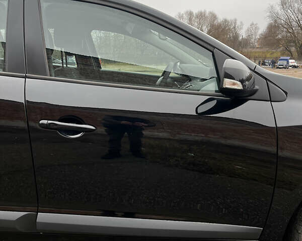 Черный Рено Меган, объемом двигателя 1.6 л и пробегом 219 тыс. км за 7450 $, фото 21 на Automoto.ua