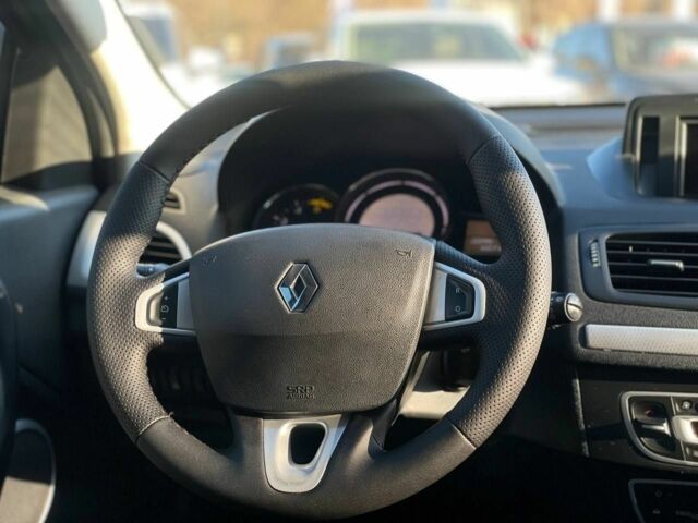 Чорний Рено Меган, об'ємом двигуна 1.9 л та пробігом 222 тис. км за 6999 $, фото 16 на Automoto.ua