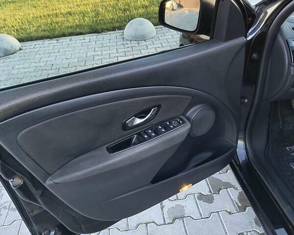 Черный Рено Меган, объемом двигателя 1.46 л и пробегом 244 тыс. км за 7200 $, фото 14 на Automoto.ua