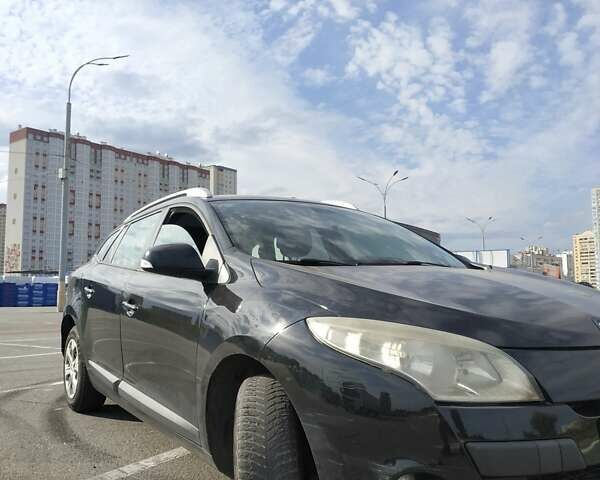 Черный Рено Меган, объемом двигателя 0 л и пробегом 193 тыс. км за 6500 $, фото 14 на Automoto.ua