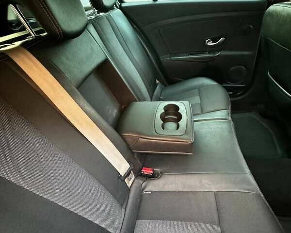 Черный Рено Меган, объемом двигателя 1.4 л и пробегом 170 тыс. км за 7150 $, фото 19 на Automoto.ua