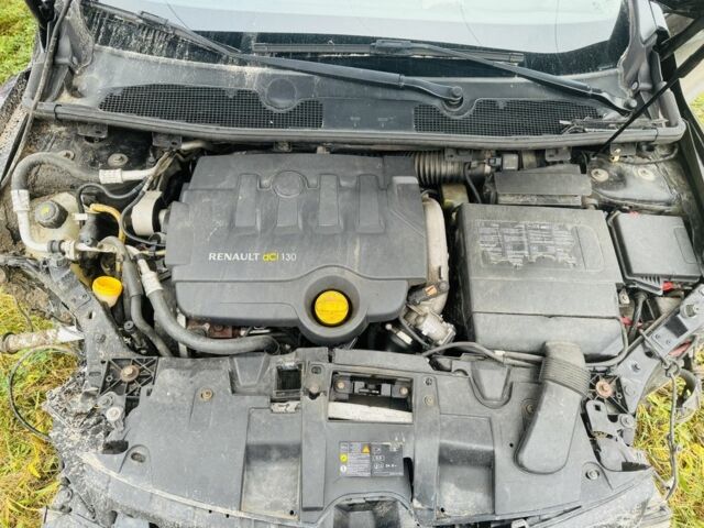 Черный Рено Меган, объемом двигателя 1.9 л и пробегом 260 тыс. км за 3800 $, фото 6 на Automoto.ua