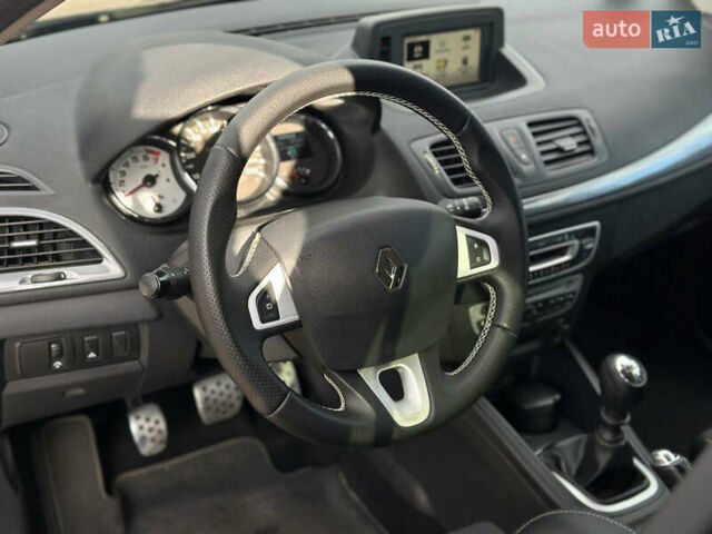 Черный Рено Меган, объемом двигателя 2 л и пробегом 245 тыс. км за 8499 $, фото 31 на Automoto.ua