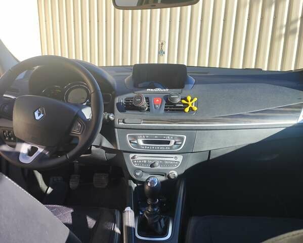 Черный Рено Меган, объемом двигателя 1.46 л и пробегом 176 тыс. км за 7350 $, фото 8 на Automoto.ua