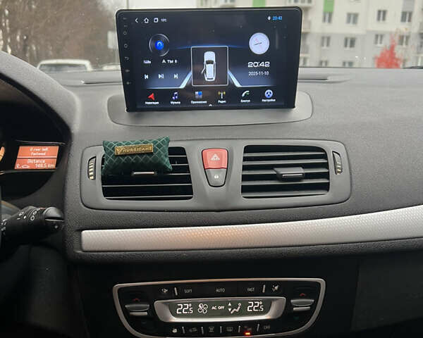 Черный Рено Меган, объемом двигателя 1.46 л и пробегом 282 тыс. км за 6400 $, фото 13 на Automoto.ua