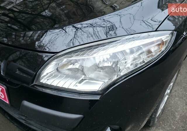 Черный Рено Меган, объемом двигателя 1.6 л и пробегом 212 тыс. км за 8500 $, фото 16 на Automoto.ua