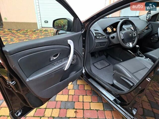 Черный Рено Меган, объемом двигателя 1.46 л и пробегом 249 тыс. км за 7650 $, фото 56 на Automoto.ua