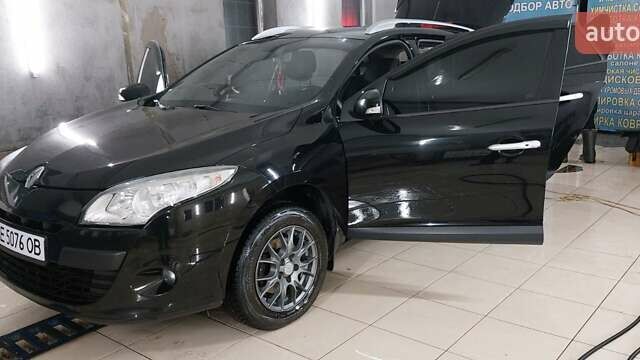 Чорний Рено Меган, об'ємом двигуна 1.4 л та пробігом 290 тис. км за 5999 $, фото 23 на Automoto.ua