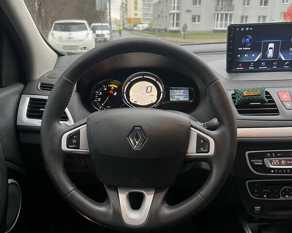 Черный Рено Меган, объемом двигателя 1.46 л и пробегом 282 тыс. км за 6400 $, фото 12 на Automoto.ua