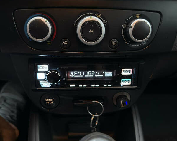 Черный Рено Меган, объемом двигателя 1.46 л и пробегом 345 тыс. км за 6500 $, фото 20 на Automoto.ua