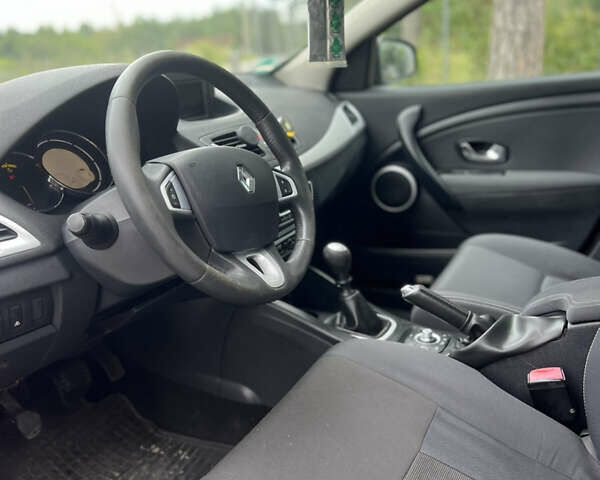 Черный Рено Меган, объемом двигателя 1.46 л и пробегом 267 тыс. км за 7200 $, фото 22 на Automoto.ua