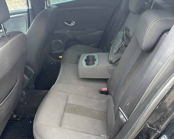 Черный Рено Меган, объемом двигателя 1.46 л и пробегом 320 тыс. км за 7500 $, фото 11 на Automoto.ua