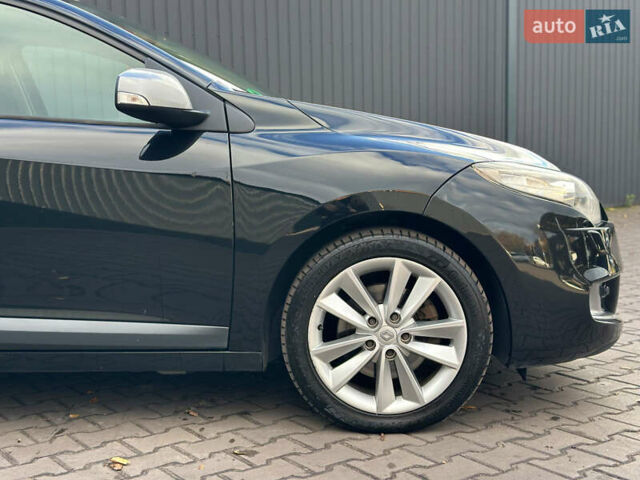 Черный Рено Меган, объемом двигателя 2 л и пробегом 245 тыс. км за 8499 $, фото 10 на Automoto.ua