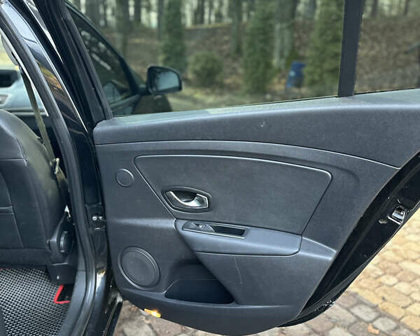 Чорний Рено Меган, об'ємом двигуна 1.5 л та пробігом 249 тис. км за 7700 $, фото 11 на Automoto.ua