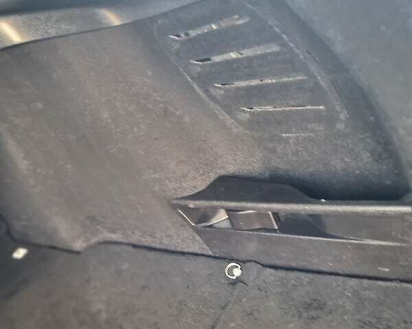 Черный Рено Меган, объемом двигателя 1.46 л и пробегом 236 тыс. км за 7800 $, фото 97 на Automoto.ua