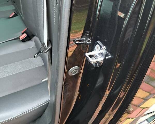 Черный Рено Меган, объемом двигателя 1.46 л и пробегом 249 тыс. км за 7650 $, фото 116 на Automoto.ua